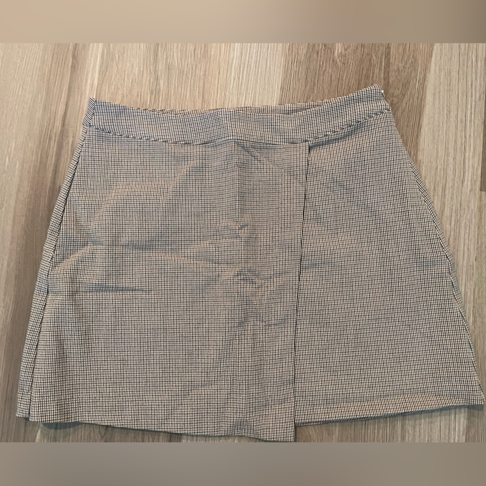 Black/ Brown houndstooth skirt